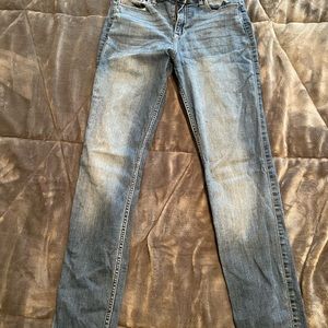 Hollister medium wash high waisted skinny jeans —- size 9